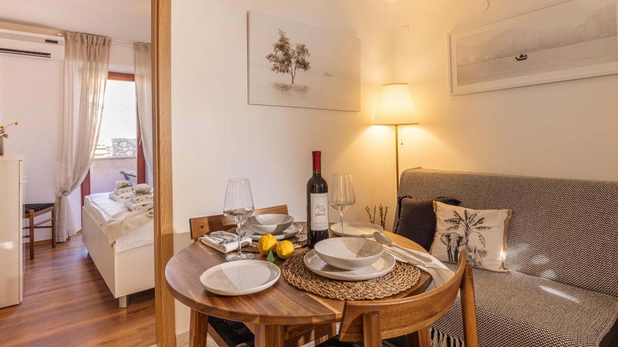 Apartment Mirjana New Mali Losinj Exterior photo